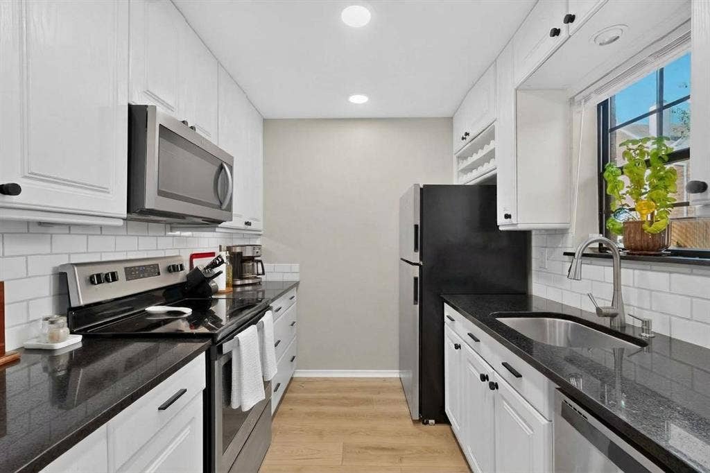 4030 Rawlins Street, #E, Dallas, TX 75219 4030 Rawlins Street, #E, Dallas, TX 75219
