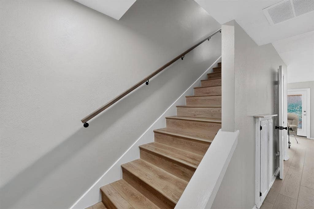4030 Rawlins Street, #E, Dallas, TX 75219 4030 Rawlins Street, #E, Dallas, TX 75219