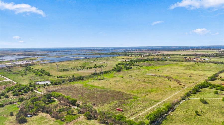 Property photo for 7225 N Hickory Road, Krum, TX