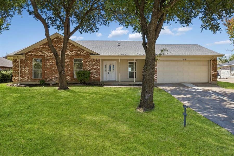 Property photo for 1205 Rene Drive, Alvarado, TX