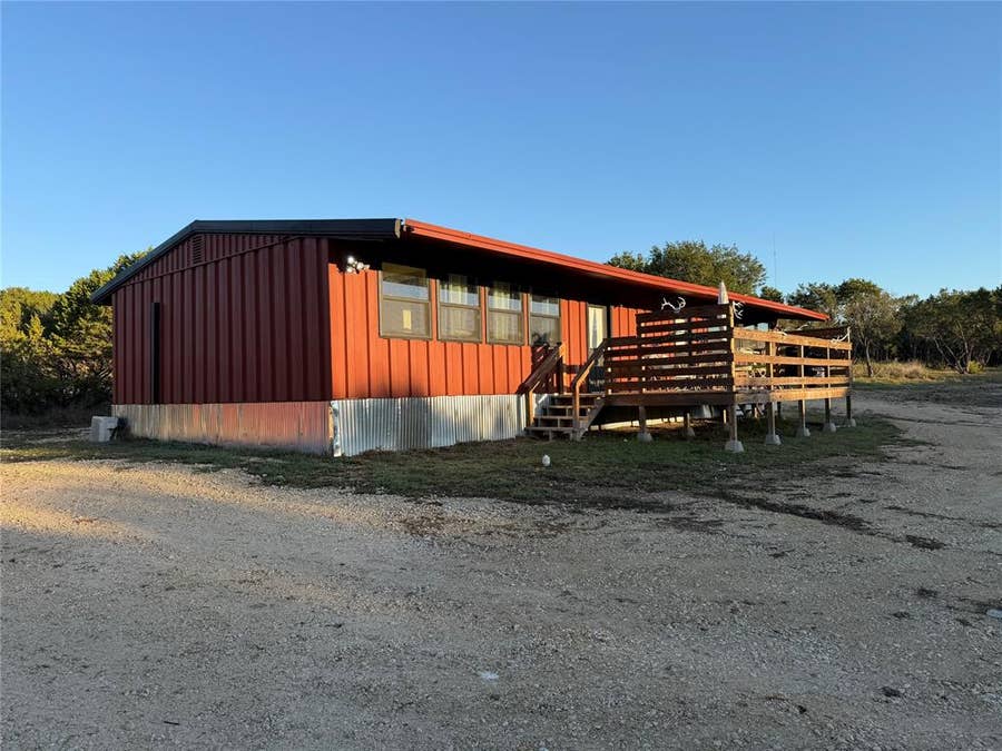 Property photo for 715 Monarch Trail, Bluff Dale, TX