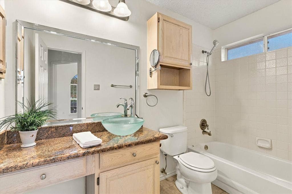 3408 Norwood Circle, Richardson, TX 75082 3408 Norwood Circle, Richardson, TX 75082