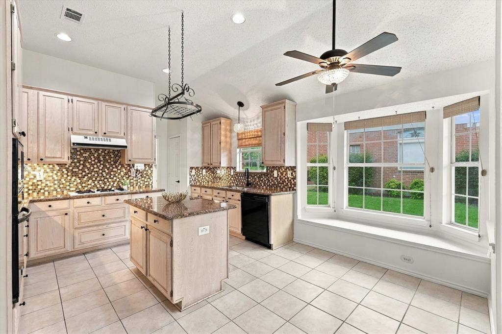 3408 Norwood Circle, Richardson, TX 75082 3408 Norwood Circle, Richardson, TX 75082