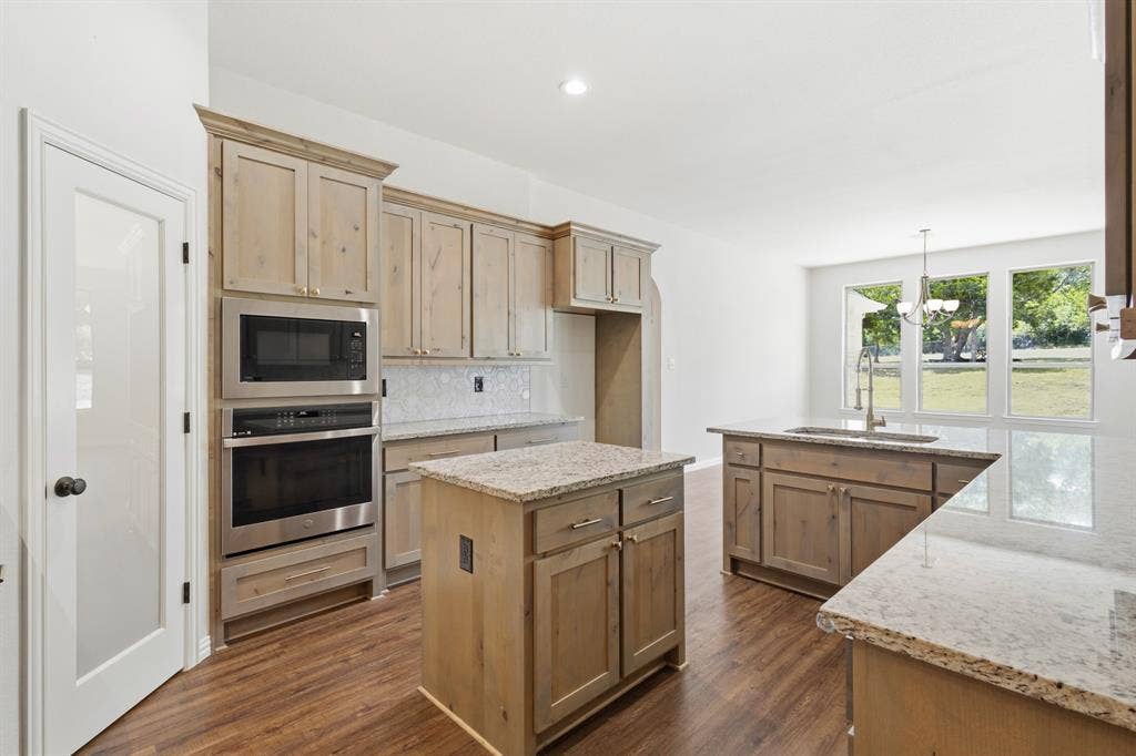 410 Silo Court, Waxahachie, TX 75167 410 Silo Court, Waxahachie, TX 75167