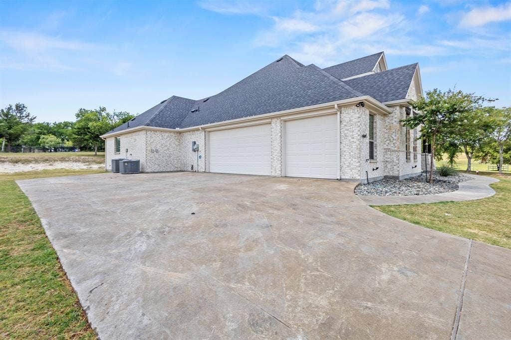410 Silo Court, Waxahachie, TX 75167 410 Silo Court, Waxahachie, TX 75167