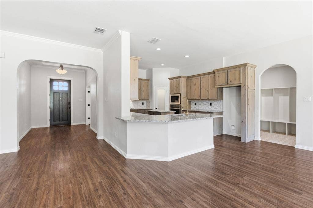 410 Silo Court, Waxahachie, TX 75167 410 Silo Court, Waxahachie, TX 75167