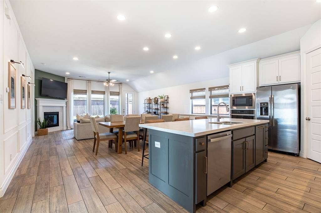 725 Bretallow Drive, Celina, TX 75009 725 Bretallow Drive, Celina, TX 75009