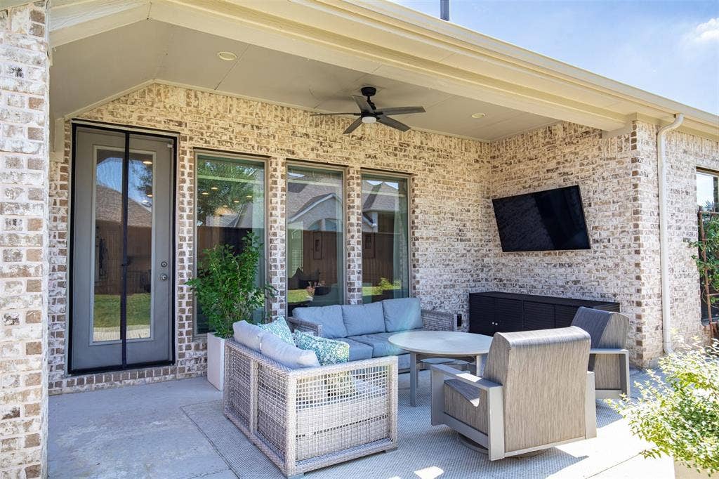 725 Bretallow Drive, Celina, TX 75009 725 Bretallow Drive, Celina, TX 75009