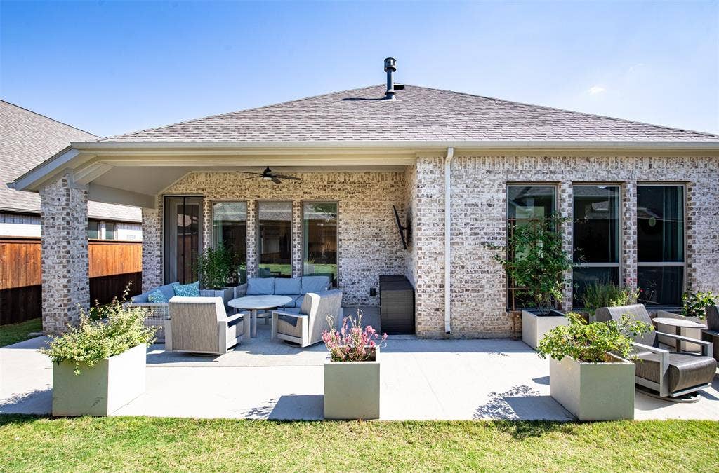 725 Bretallow Drive, Celina, TX 75009 725 Bretallow Drive, Celina, TX 75009