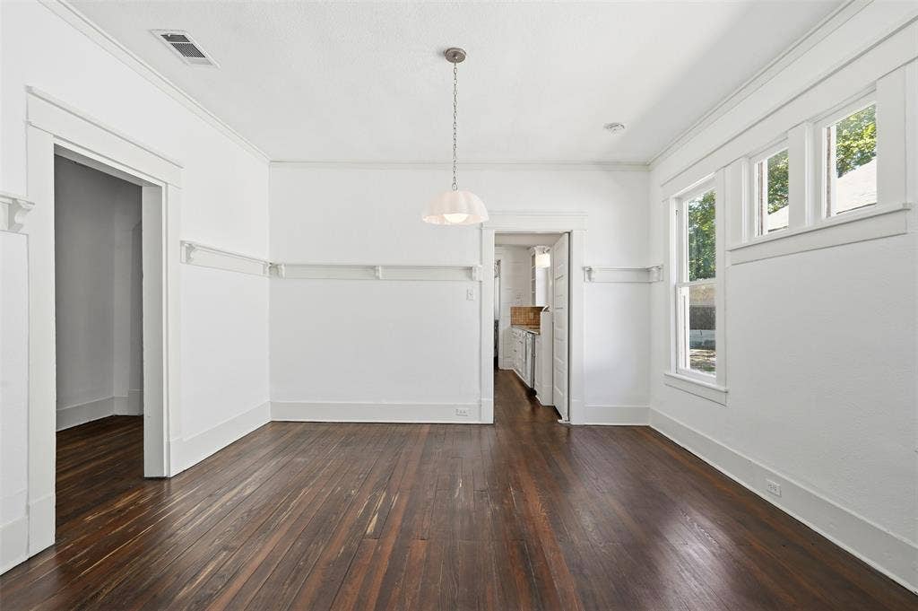 1932 5th Avenue, Fort Worth, TX 76110 1932 5th Avenue, Fort Worth, TX 76110