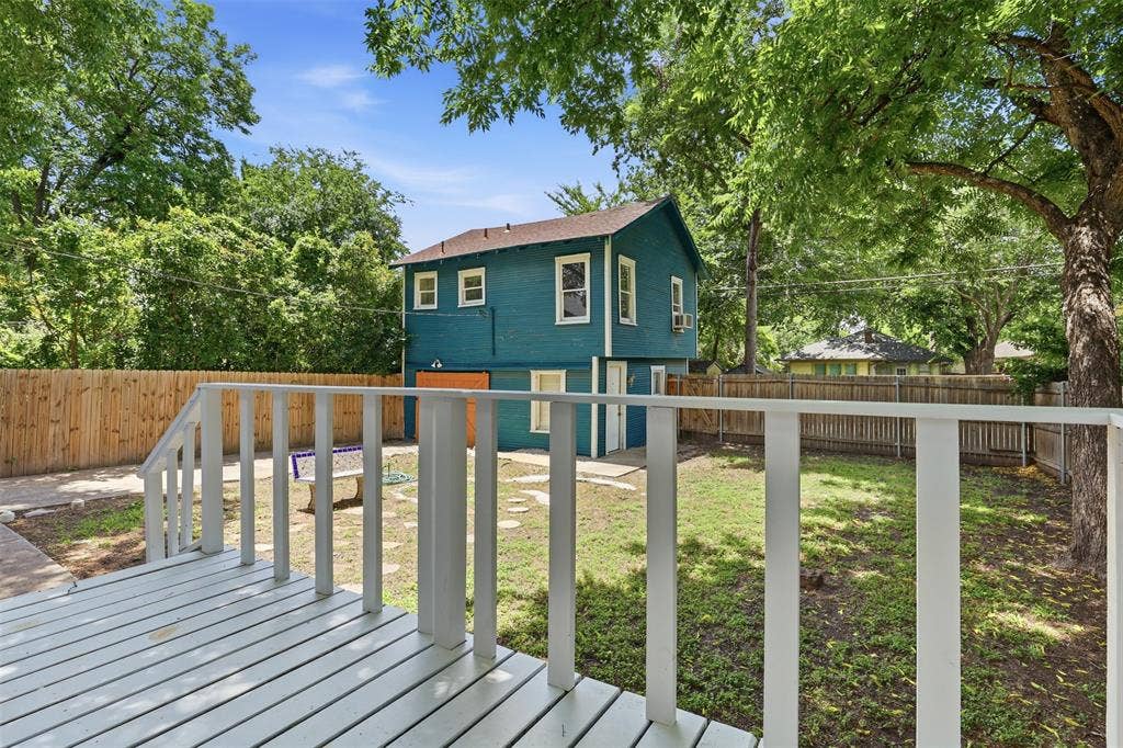 1932 5th Avenue, Fort Worth, TX 76110 1932 5th Avenue, Fort Worth, TX 76110