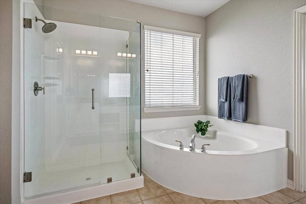 10306 Waterview Parkway, Rowlett, TX 75089 10306 Waterview Parkway, Rowlett, TX 75089