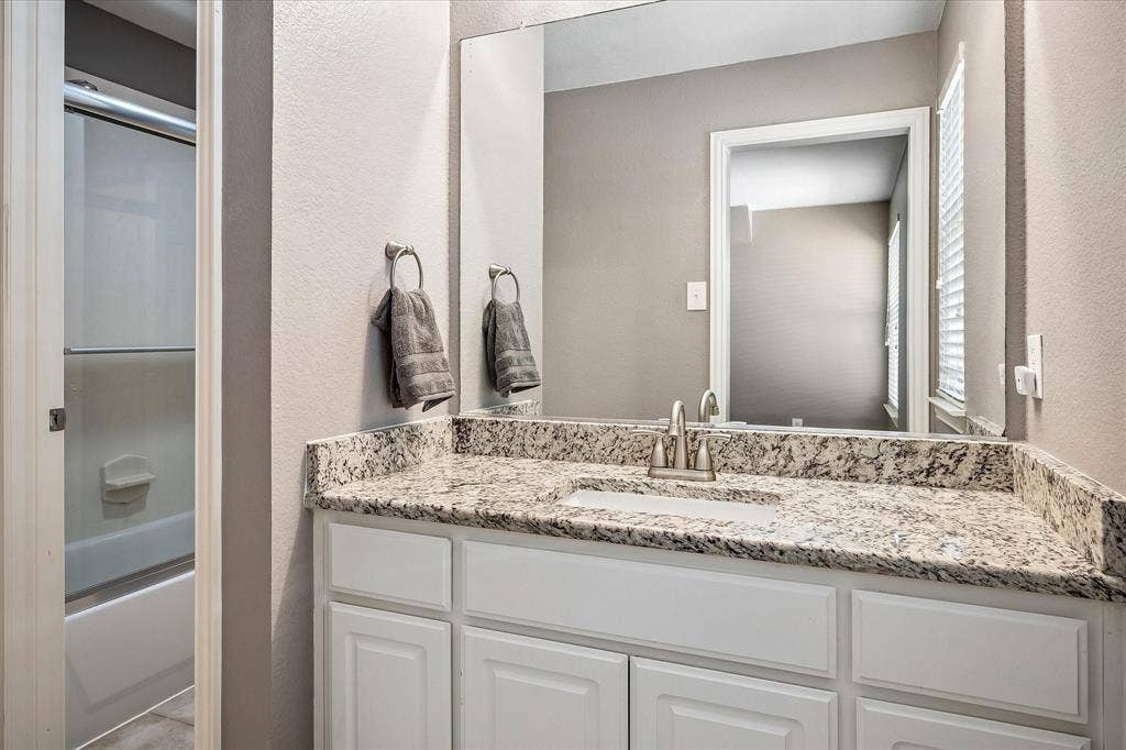 10306 Waterview Parkway, Rowlett, TX 75089 10306 Waterview Parkway, Rowlett, TX 75089