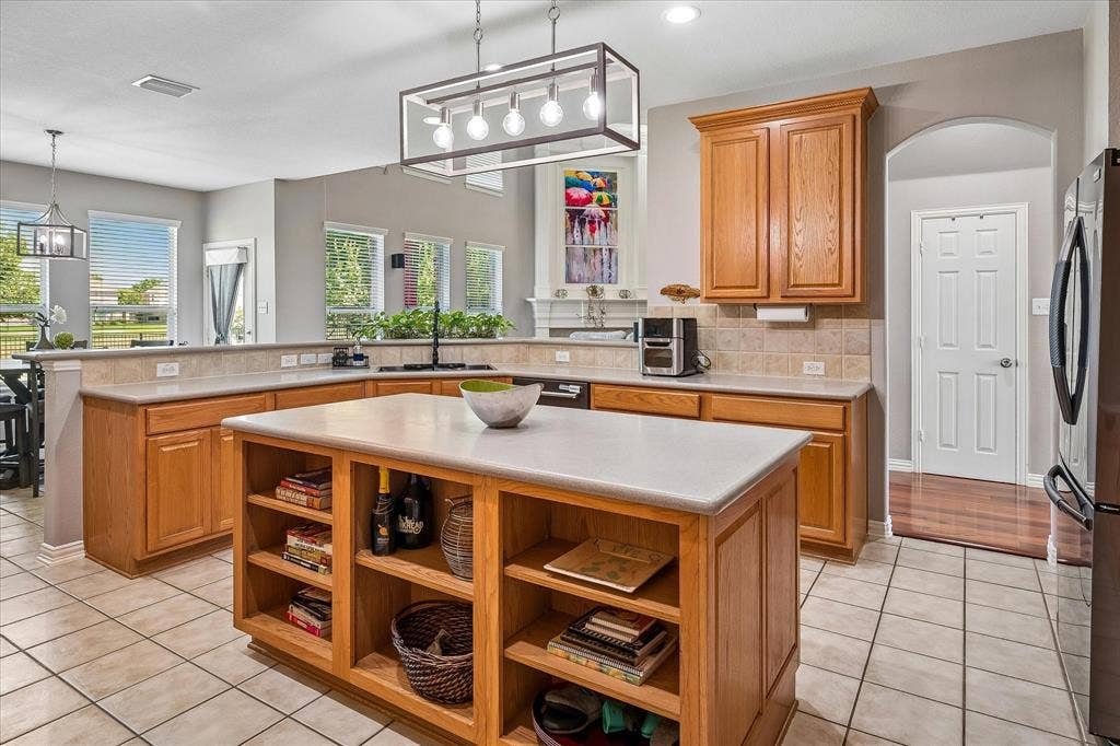 10306 Waterview Parkway, Rowlett, TX 75089 10306 Waterview Parkway, Rowlett, TX 75089