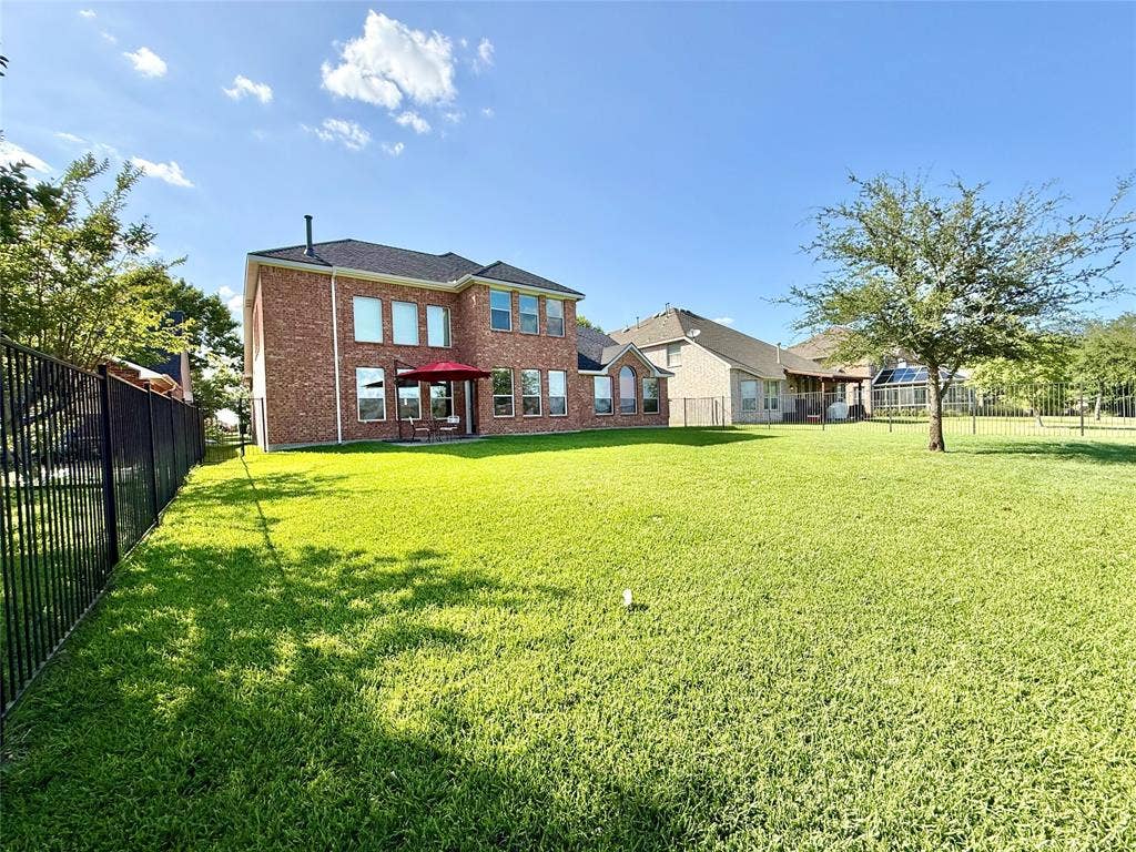 10306 Waterview Parkway, Rowlett, TX 75089 Large yard