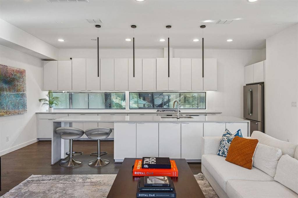 4805 Caxton Court, Dallas, TX 75204