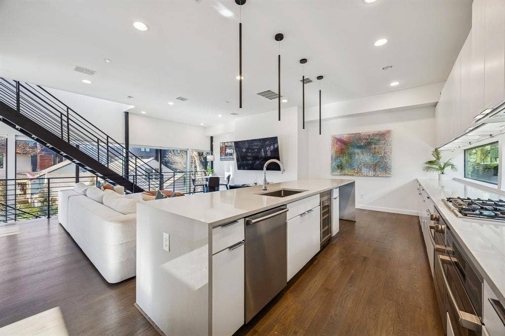 4805 Caxton Court, Dallas, TX 75204