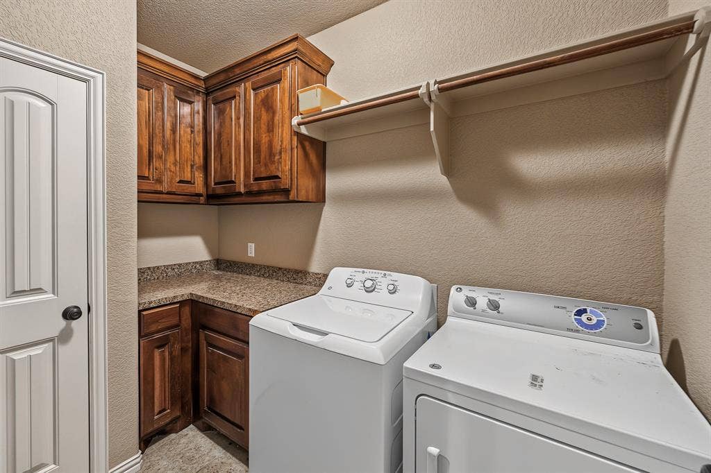 112 Meadow Arbor Drive, Weatherford, TX 76085