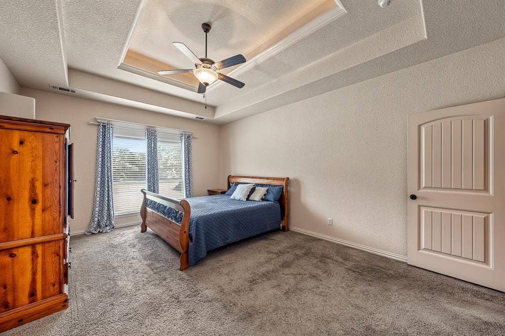 112 Meadow Arbor Drive, Weatherford, TX 76085