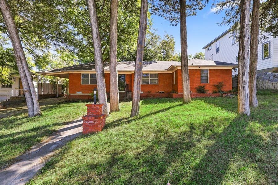 Property photo for 1342 Carson Street, Dallas, TX