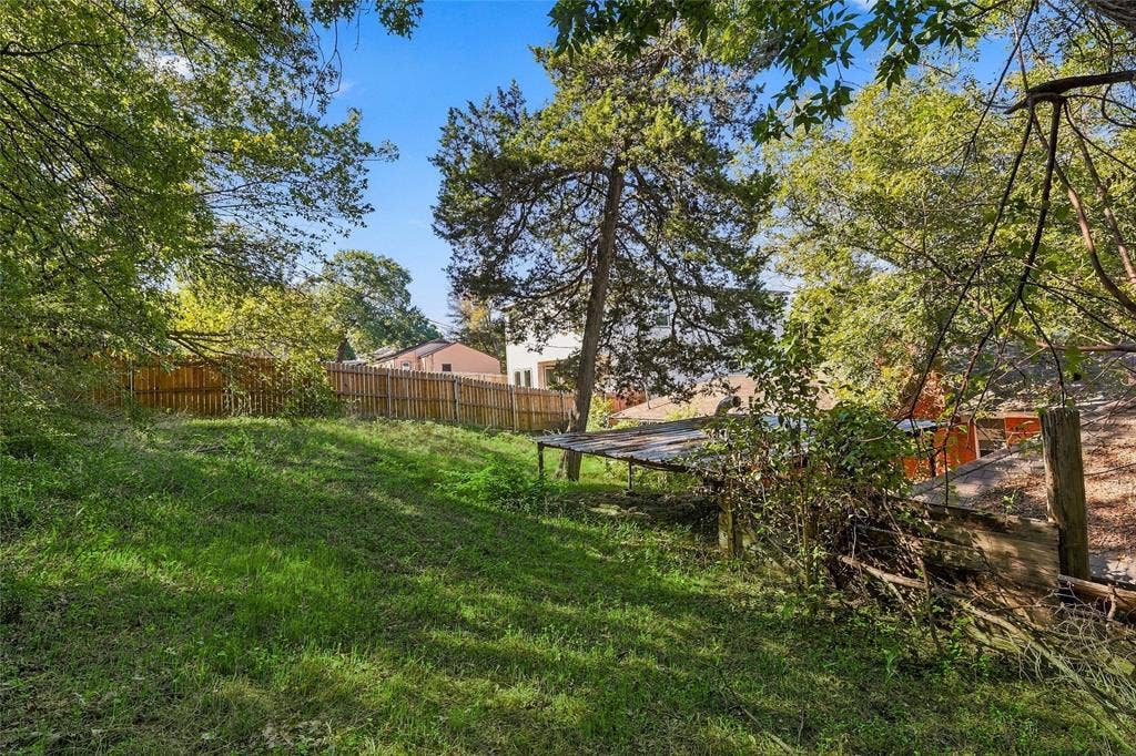 1342 Carson Street, Dallas, TX 75216 1342 Carson Street, Dallas, TX 75216