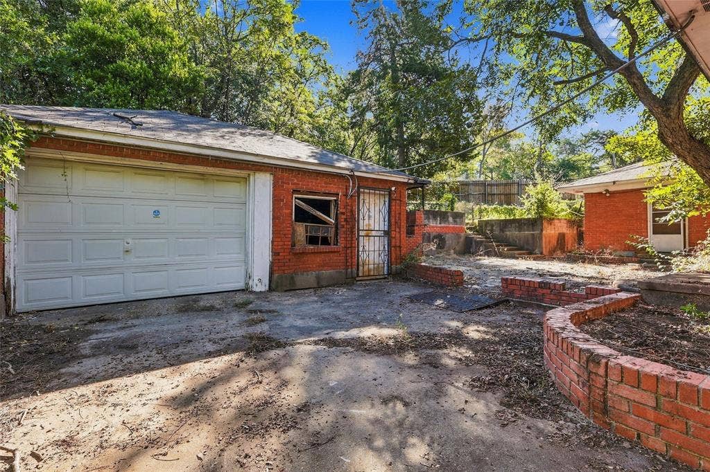 1342 Carson Street, Dallas, TX 75216 1342 Carson Street, Dallas, TX 75216