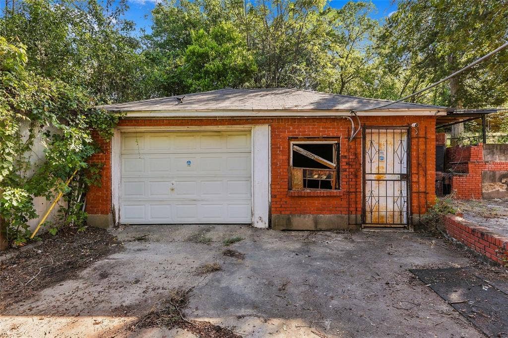 1342 Carson Street, Dallas, TX 75216 1342 Carson Street, Dallas, TX 75216