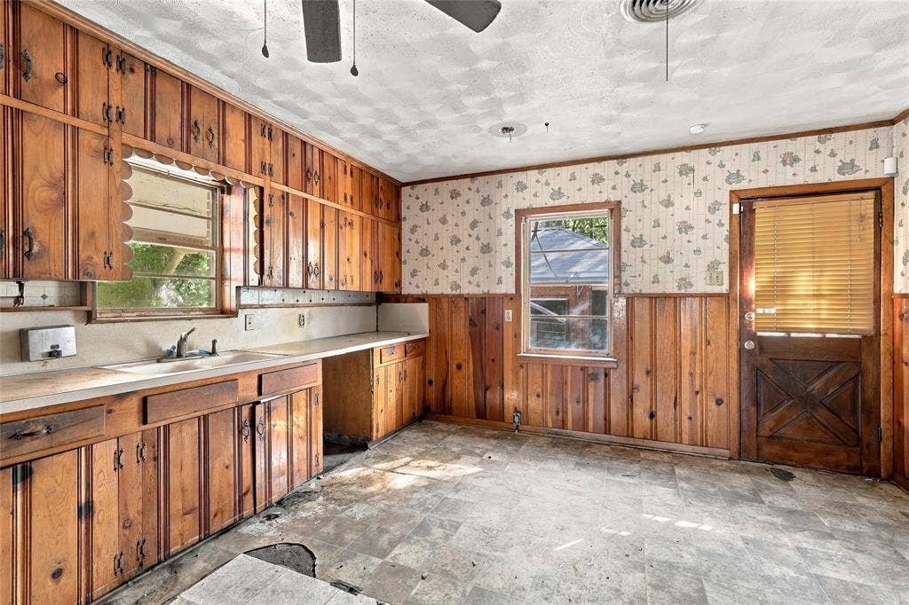 1342 Carson Street, Dallas, TX 75216 1342 Carson Street, Dallas, TX 75216