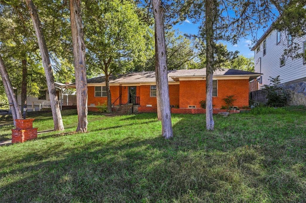 1342 Carson Street, Dallas, TX 75216 1342 Carson Street, Dallas, TX 75216