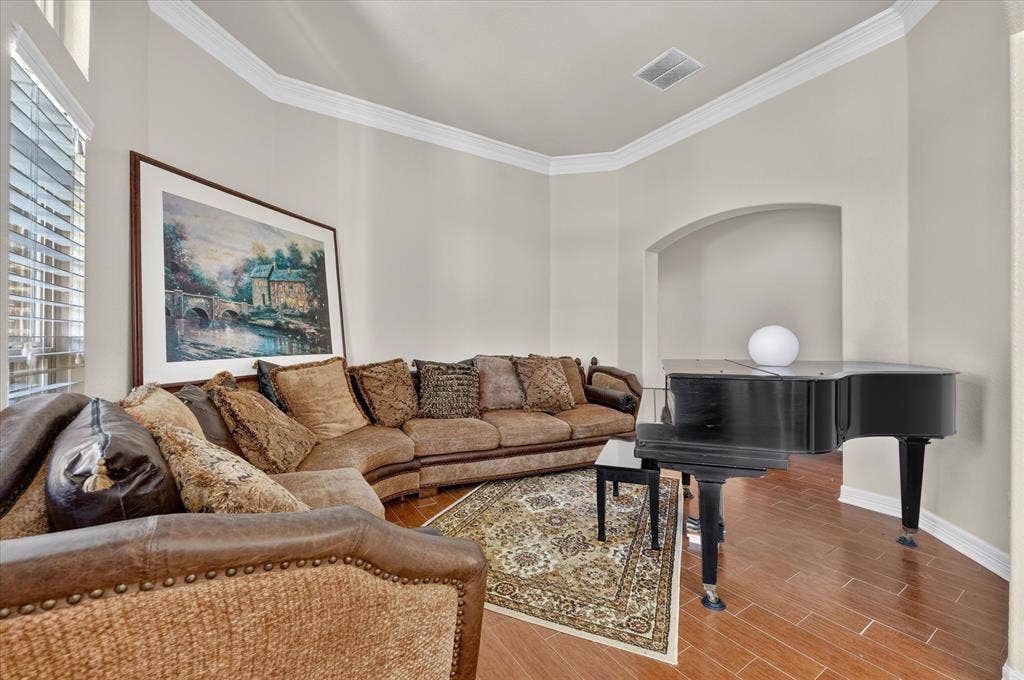 7529 Zinnia Lane, Forest Hill, TX 76140
