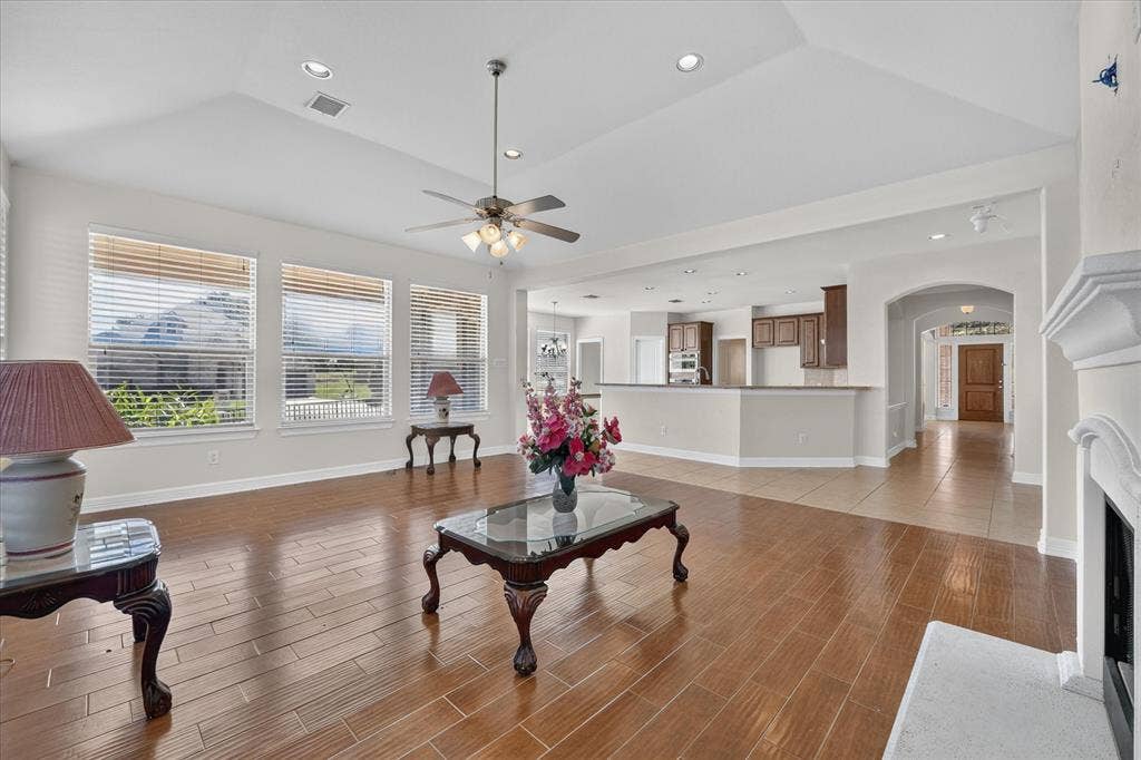 7529 Zinnia Lane, Forest Hill, TX 76140