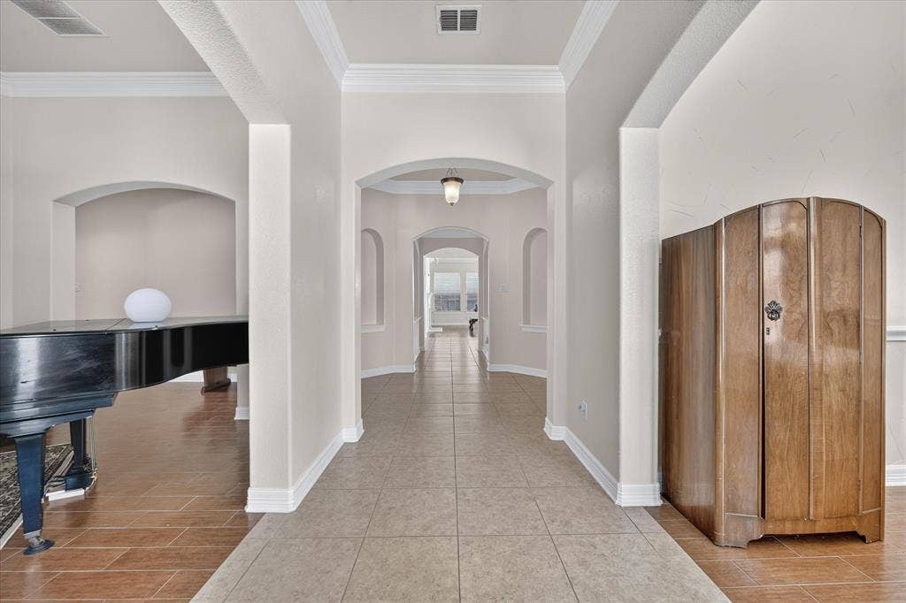 7529 Zinnia Lane, Forest Hill, TX 76140
