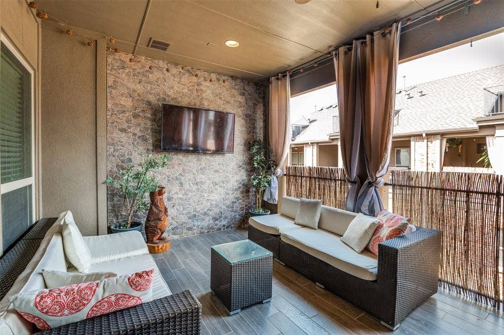 5707 Headquarters Drive, Plano, TX 75024 Third Floor Blacony Patio XXL with Shades