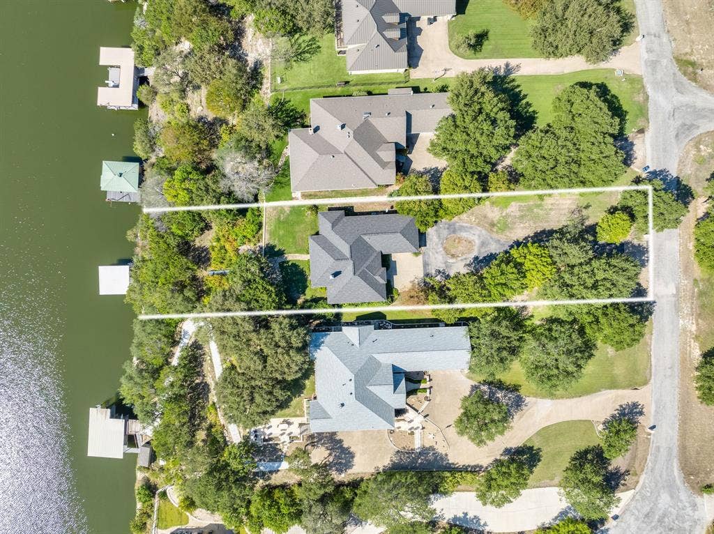 1203 Horizon Court, Granbury, TX 76049
