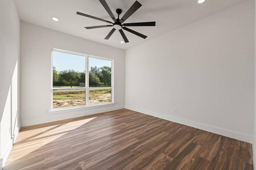 3432 Enchanted Acres Drive, Burleson, TX 76028