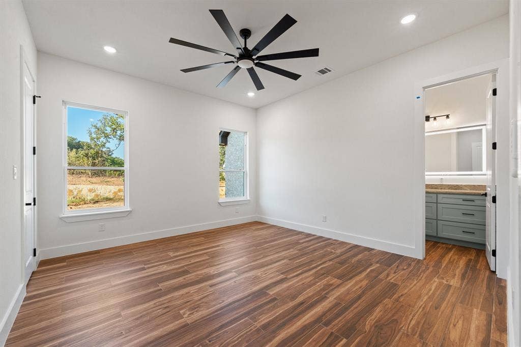 3432 Enchanted Acres Drive, Burleson, TX 76028