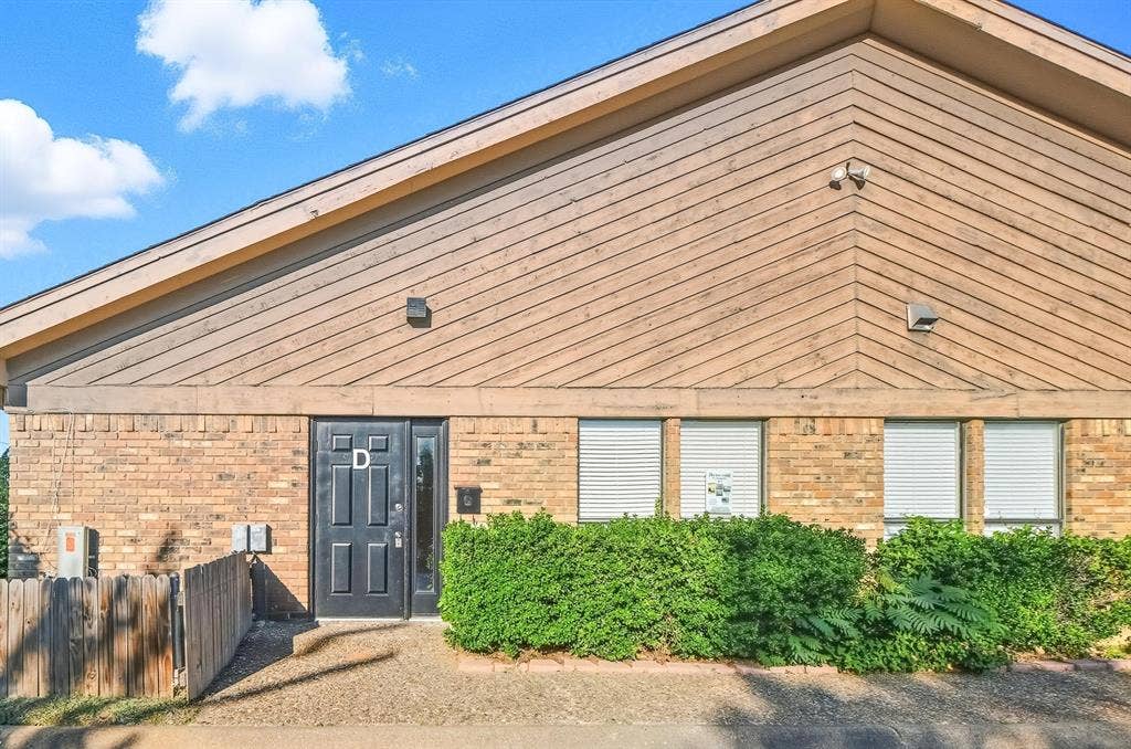 3711 W Green Oaks Boulevard, #D, Arlington, TX 76016 3711 W Green Oaks Boulevard, #D, Arlington, TX 76016