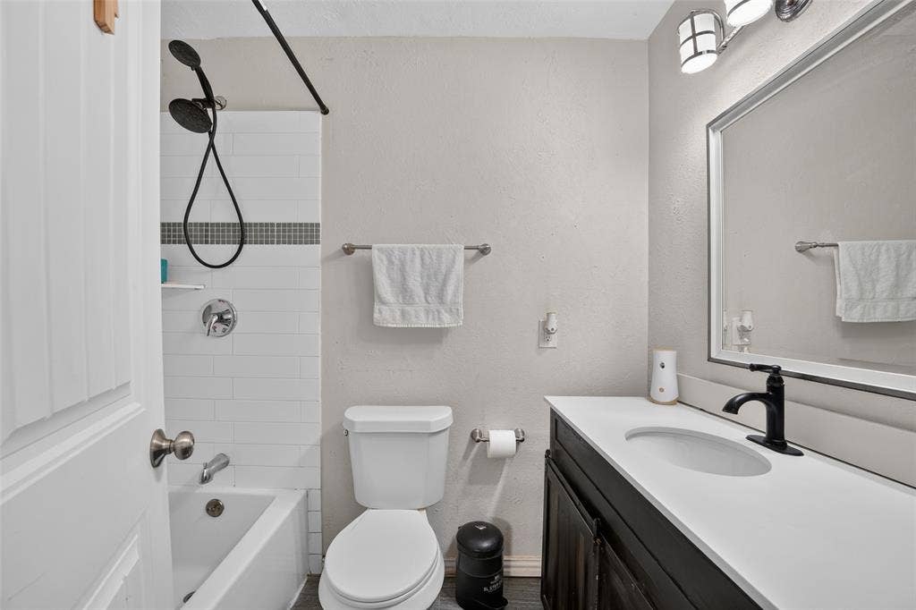 1602 Pisces Street, Grand Prairie, TX 75051 1602 Pisces Street, Grand Prairie, TX 75051