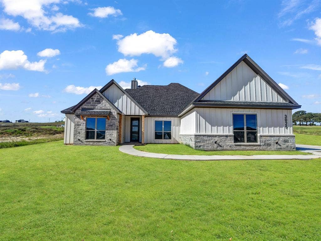 3025 Westfork Way, Springtown, TX 76082 3025 Westfork Way, Springtown, TX 76082