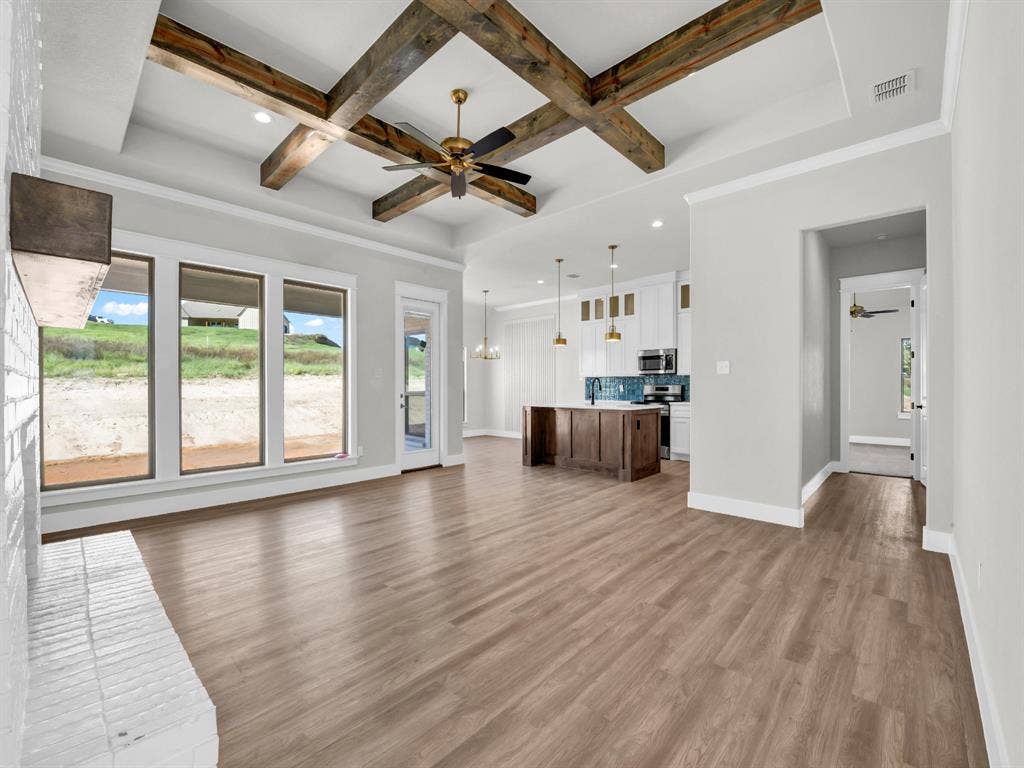 3025 Westfork Way, Springtown, TX 76082 3025 Westfork Way, Springtown, TX 76082