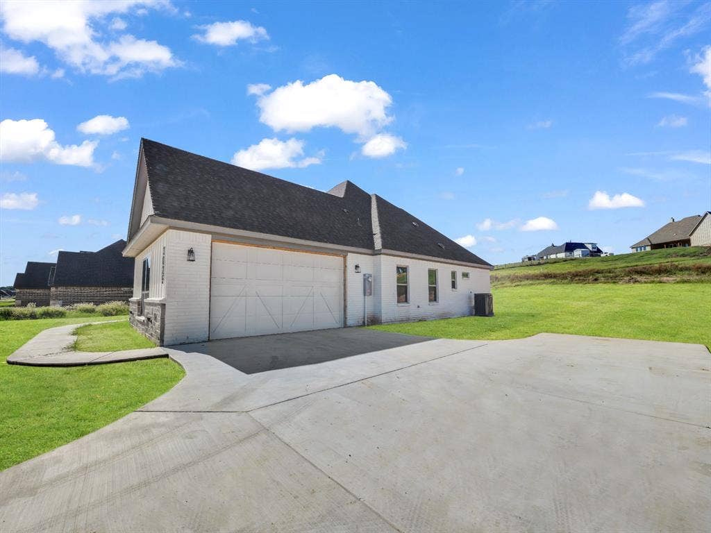3025 Westfork Way, Springtown, TX 76082 3025 Westfork Way, Springtown, TX 76082