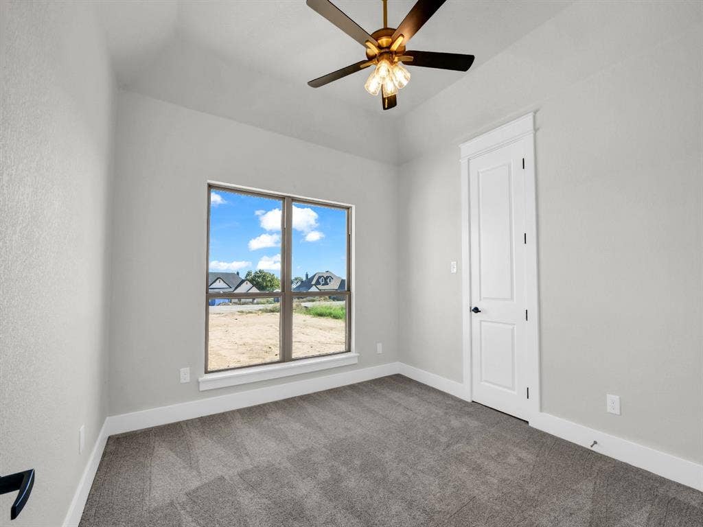 3025 Westfork Way, Springtown, TX 76082 3025 Westfork Way, Springtown, TX 76082
