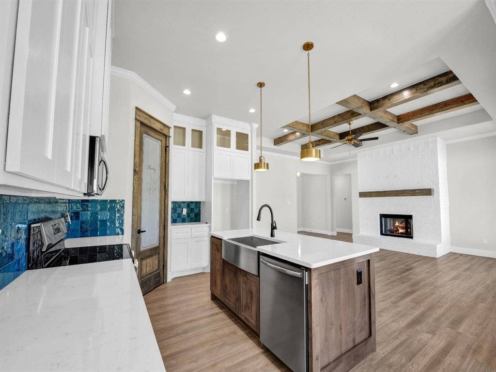 3025 Westfork Way, Springtown, TX 76082 3025 Westfork Way, Springtown, TX 76082