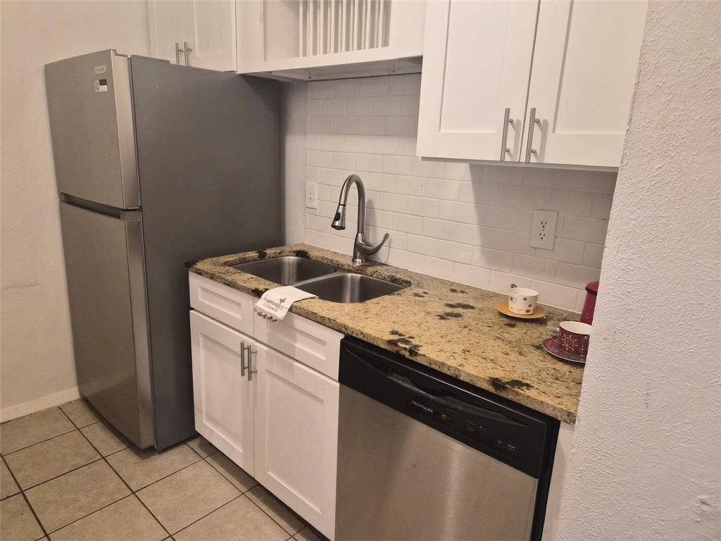 8110 Skillman Street, #2059, Dallas, TX 75231 Brand new dishwasher
