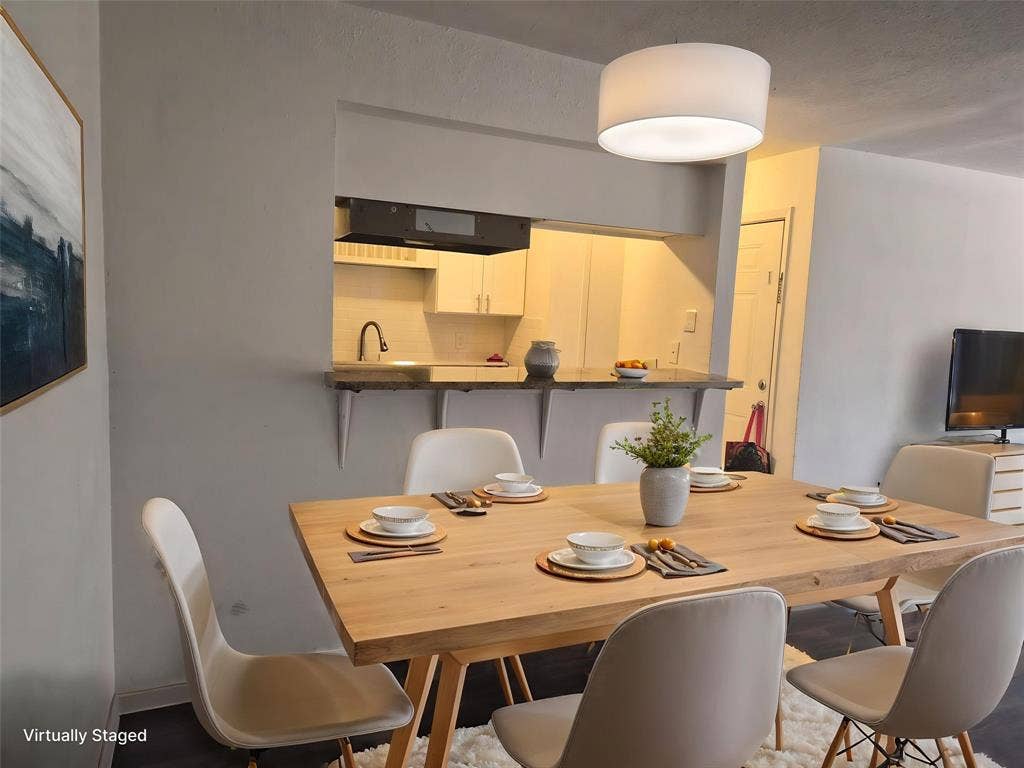 8110 Skillman Street, #2059, Dallas, TX 75231 Virtual idea for the dining room