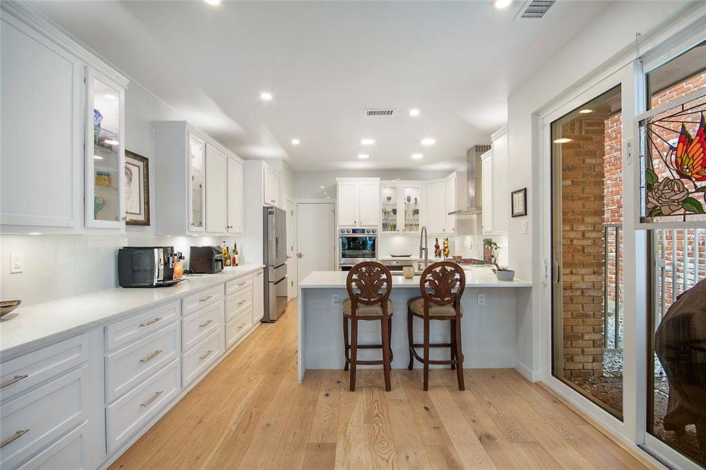 11804 Forest Lakes Lane, Dallas, TX 75230 11804 Forest Lakes Lane, Dallas, TX 75230