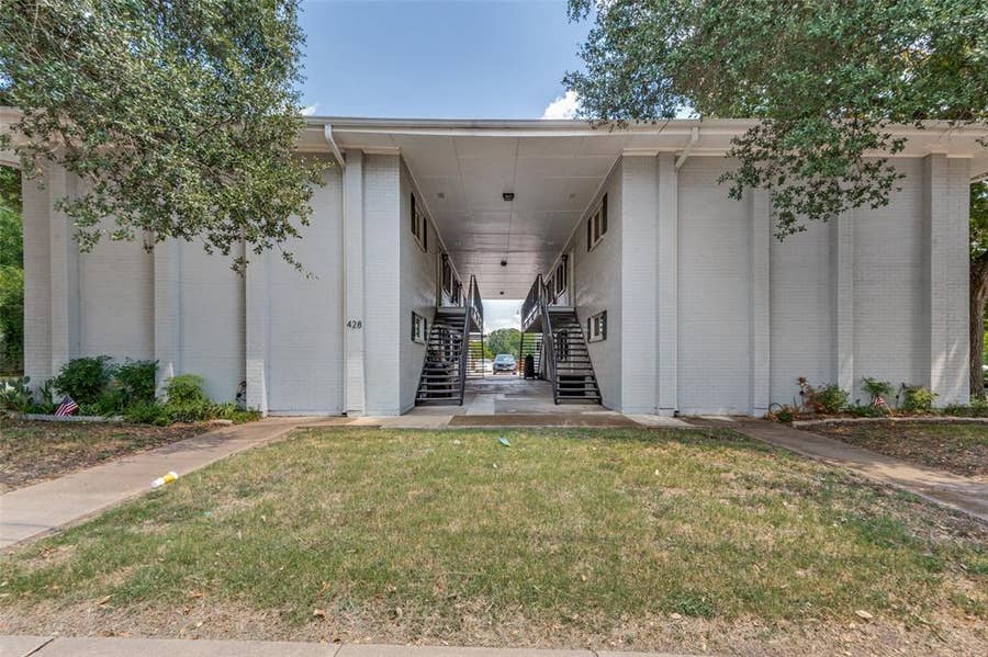 Property photo for 428 N Dallas Avenue, #3, Lancaster, TX