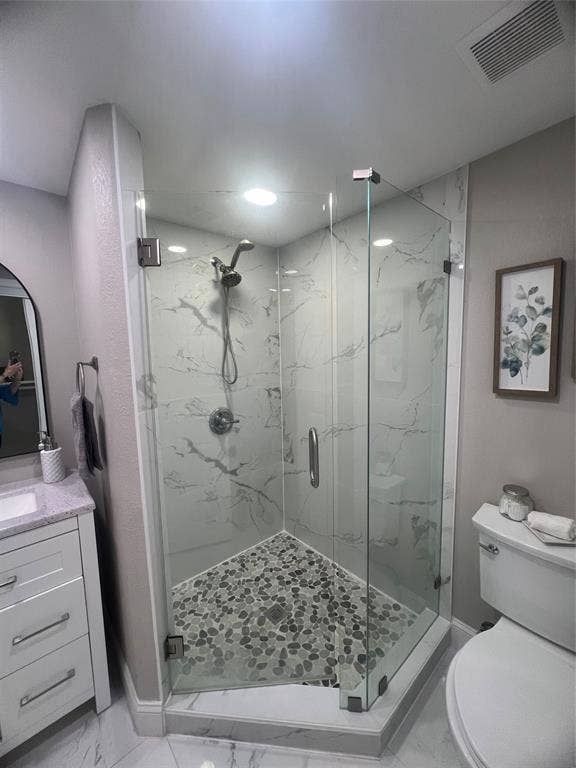 1021 E Russell Avenue, Carrollton, TX 75006