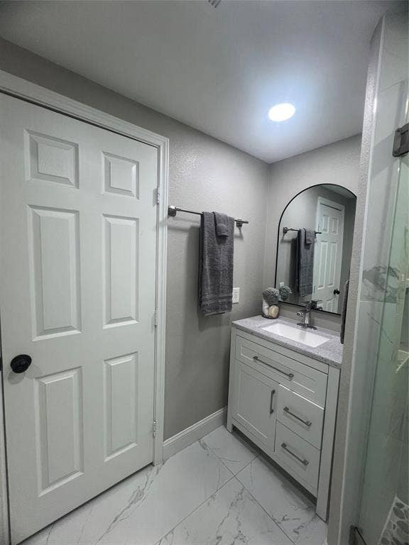 1021 E Russell Avenue, Carrollton, TX 75006
