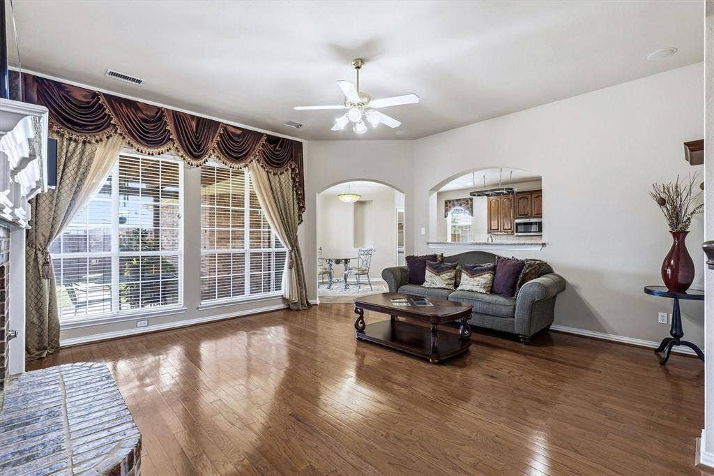 4136 Silverthorne Street, Richardson, TX 75082 4136 Silverthorne Street, Richardson, TX 75082